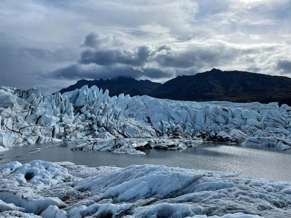 Пешком по леднику с опцией ледолазания